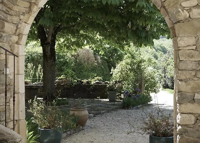 La Cour Du Marronnier Pont-de-Barret