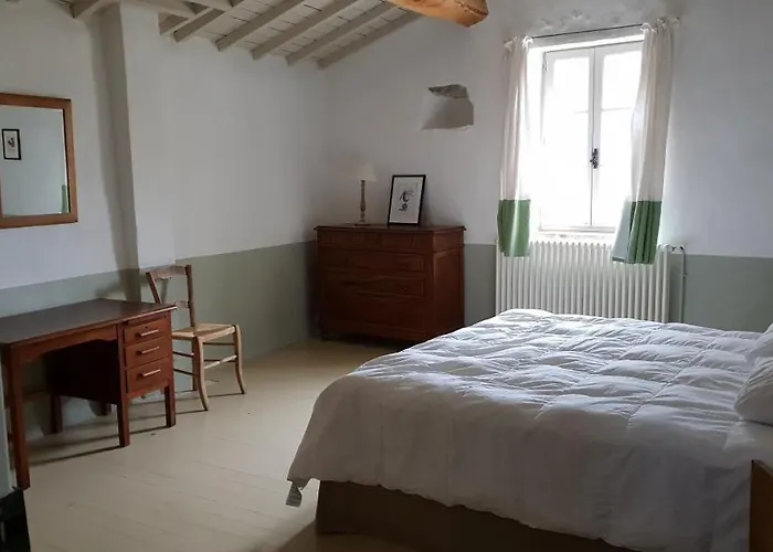 La Cour Du Marronnier 3*